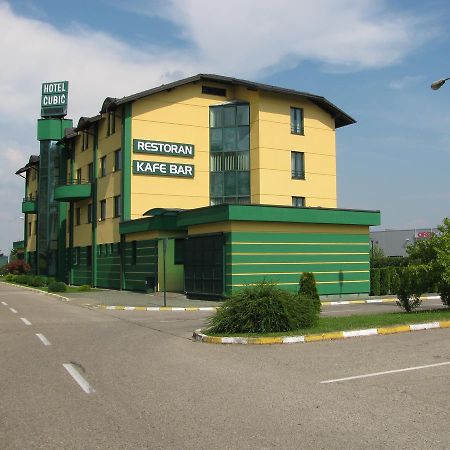 Hotel Cubic Laktaši المظهر الخارجي الصورة