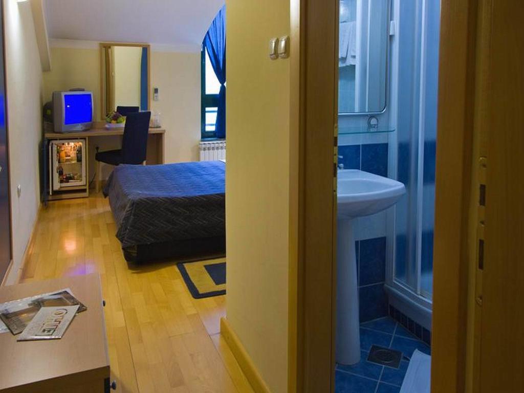 Hotel Cubic Laktaši الغرفة الصورة